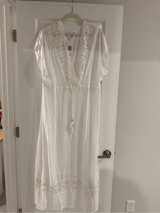 l*space Dresses & Skirts - White Lace-Trim Swimsuit Coverup- Untitled Brand